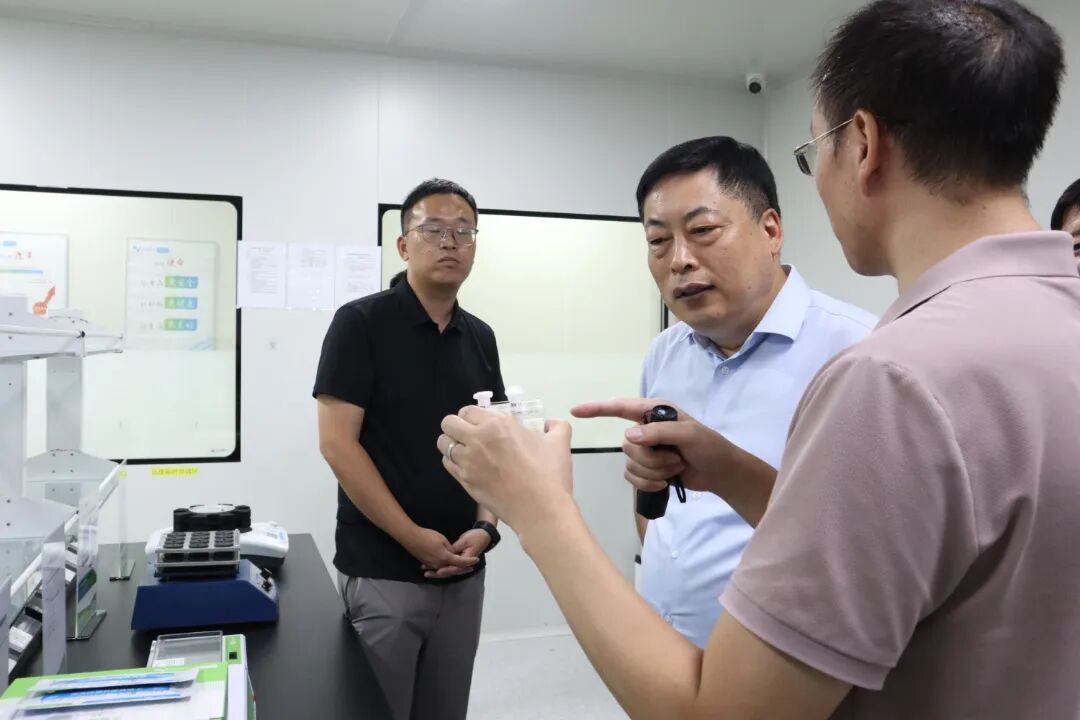 國(guó)家糧科院專家組蒞臨南京微測(cè)調(diào)研 國(guó)家糧科院專家組蒞臨南京微測(cè)調(diào)研